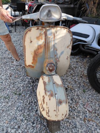 Vespa escucho ofertas