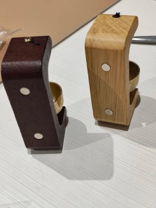 Set 2 Campanelli Magnetici Legno Oro