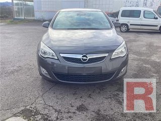 Paragolpes Trasero Opel Astra J Berlina 5p (12.2009->)