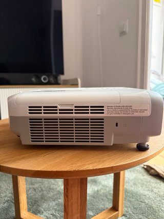 Proyector Epson EB-990U - Como nuevo - 25h uso