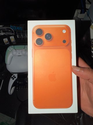 iPhone 17 Pro Max Naranja 256GB!