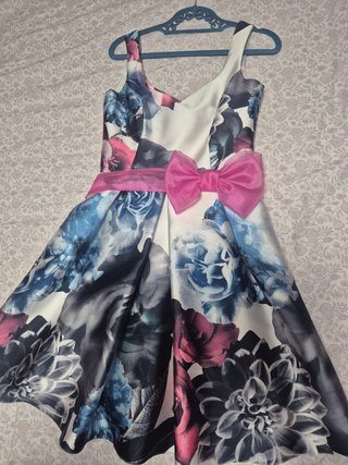 Vestido fiesta estampado Betzzia Talla 38
