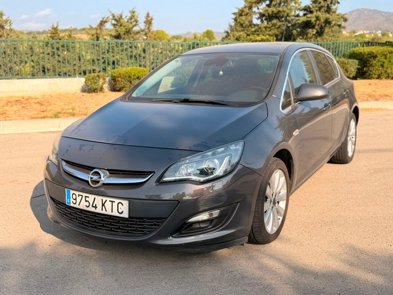 Opel Astra 1.6 Selective 2012, foto 3