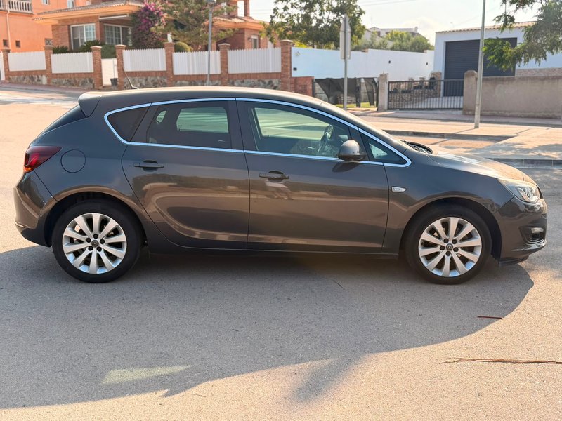 Opel Astra 1.6 Selective 2012, foto 8