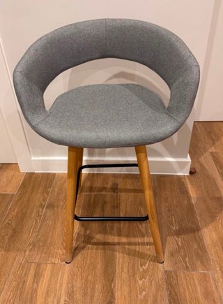 Set 2 Taburetes Altos Grises Madera