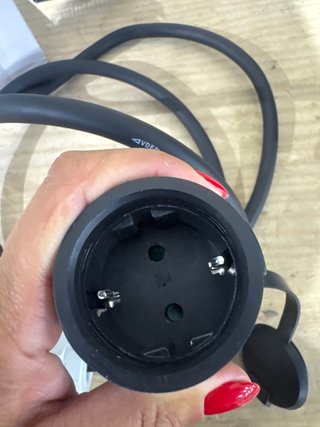 Adaptador Industrial CEE a Schuko IP44