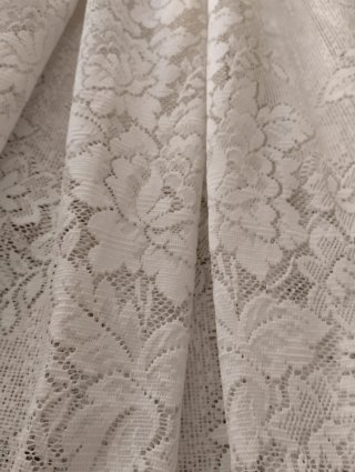 Cortinas de encaje blancas