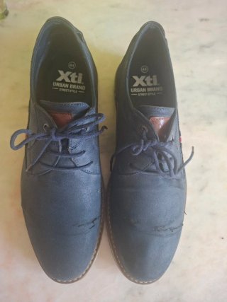 3 pares de zapatos  T44 por 0euros
