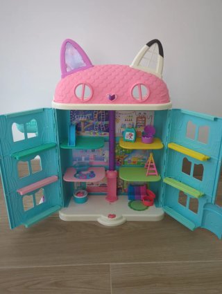 Casa de Gaby con accesorios