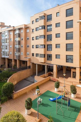 Piso en alquiler en Ensanche de Vallecas - Valdecarros en Madrid