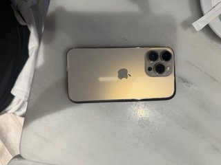 iPhone 13 Pro 76% Capacidad Batería