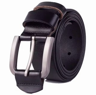 Cinturón de cuero negro