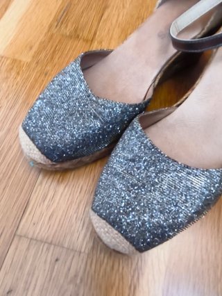 Sandalias cuña plateadas