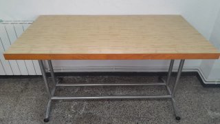 Mesa de oficina madera y metal