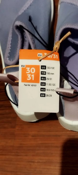 Escarpines Decathlon T/30-31 Nuevos