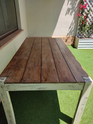 Mesa Francia