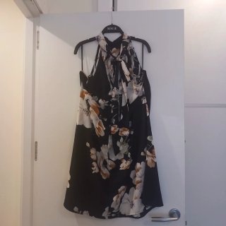Due vestiti corti Shein poco usati in perfetto stato