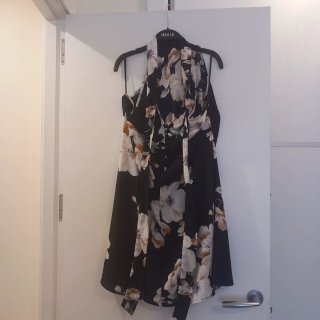 Due vestiti corti Shein poco usati in perfetto stato