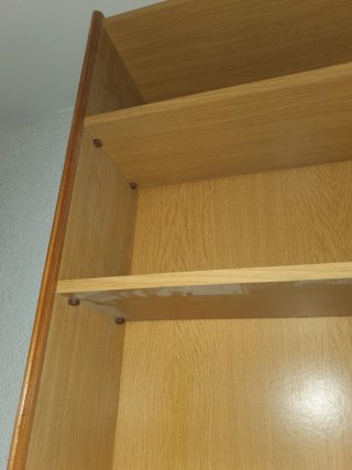 Estantería de pino con 8 baldas