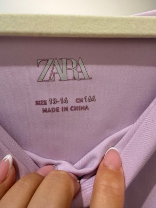 Top corto lila Zara