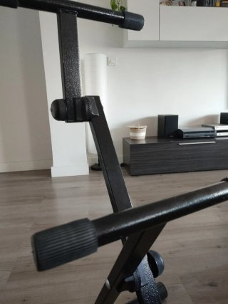 Soporte de amplificador Guil ajustable
