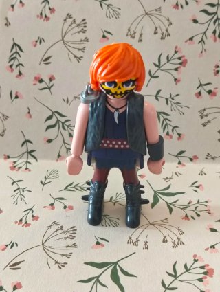 Playmobil Figura Punk Calavera Naranja