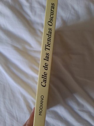 Calle de Las Tiendas Oscuras