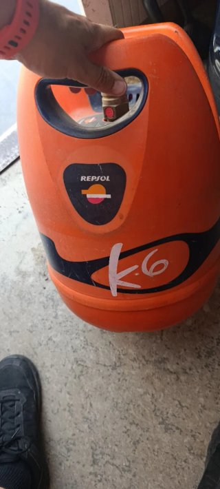 Botella  naranja caravana