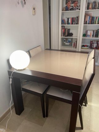 Mesa comedor y 4 sillas Kibuc