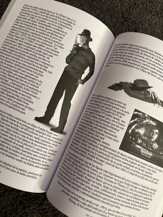 LIBRO HORROR 80s 300 peliculas A-Z 450 pag. NUEVO