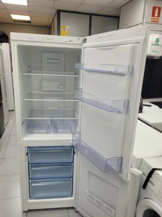 ☆NEVERA MARCA BALAY COMBI NOFROST A+☆
