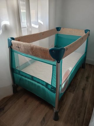 Cuna de viaje plegable