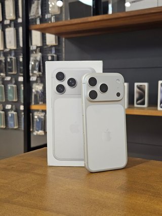 IPHONE 17 PRO 1TB PLATA BATERIA 100% - 3 CICLOS