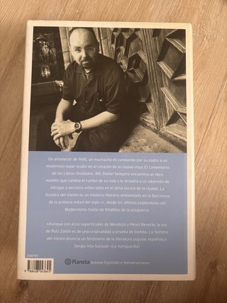 La Sombra del Viento (Autores Espanoles e Ibero...