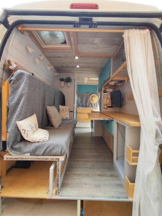 Furgoneta camperizada Peugeot Boxer L3H3