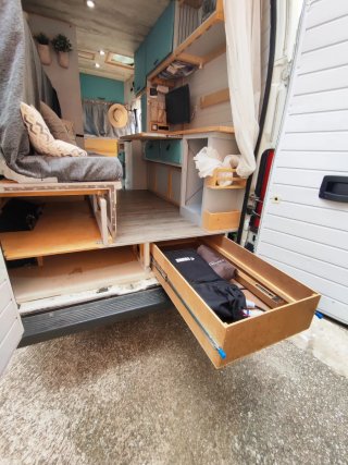 Furgoneta camperizada Peugeot Boxer L3H3