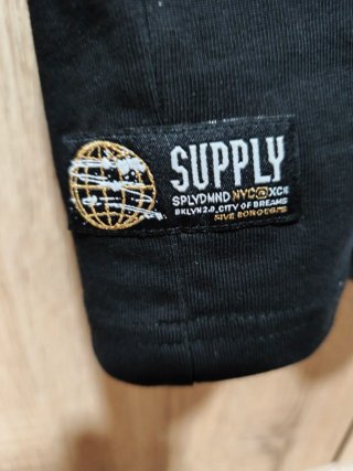 Camiseta Supply & Demand Negra Talla M