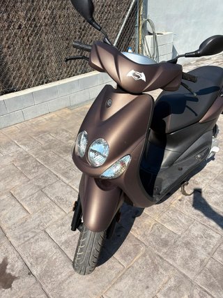 Yamaha Neos Scooter Marrón C3489BVW