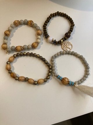 Set di 4 Braccialetti Gioielleria alla Moda