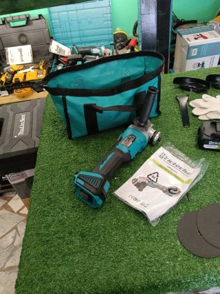 Smerigliatrice angolare 48V con doppia batteria