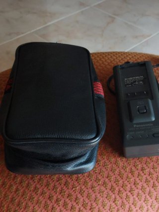 Videocámara Panasonic VHS-C NV-S1 PAL