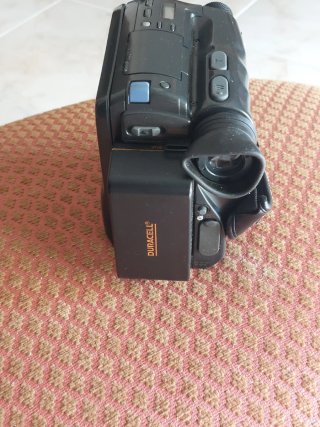 Videocámara Panasonic VHS-C NV-S1 PAL