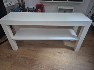 Mueble TV blanco con balda