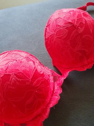 Reggiseno pizzo rosso coppe imbottite tg. 90C