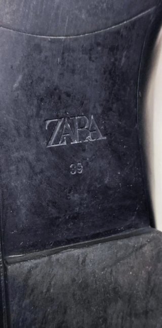 Mocassini Zara neri con perle