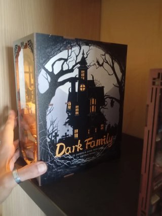Maqueta Book Nook Familia Addams