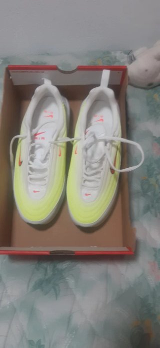 Zapatillas Nike Air Max Blancas y Amarillas