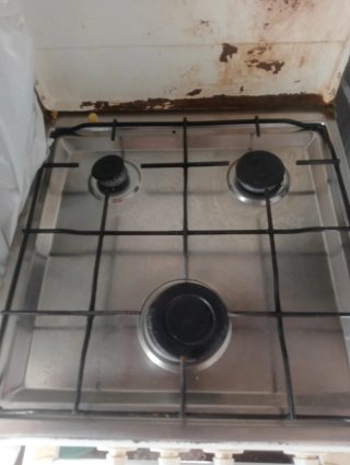 2 Cocina de gas blanca