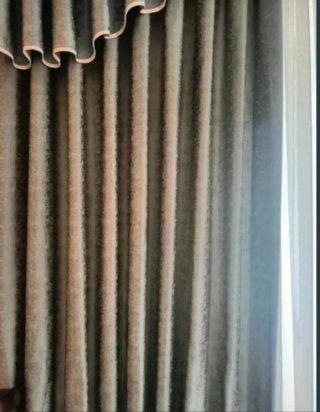 Cortinas con faldón azul y blanco