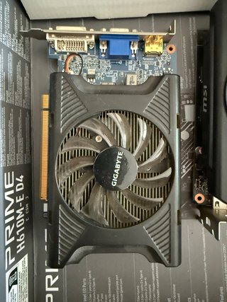 Lote MSI GTX 750 Ti 2GB + Gigabyte GT 240 1GB